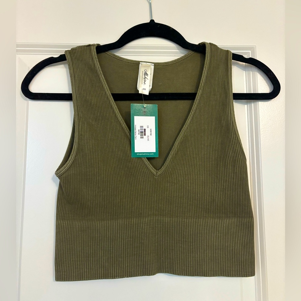 NWT - olive crop top